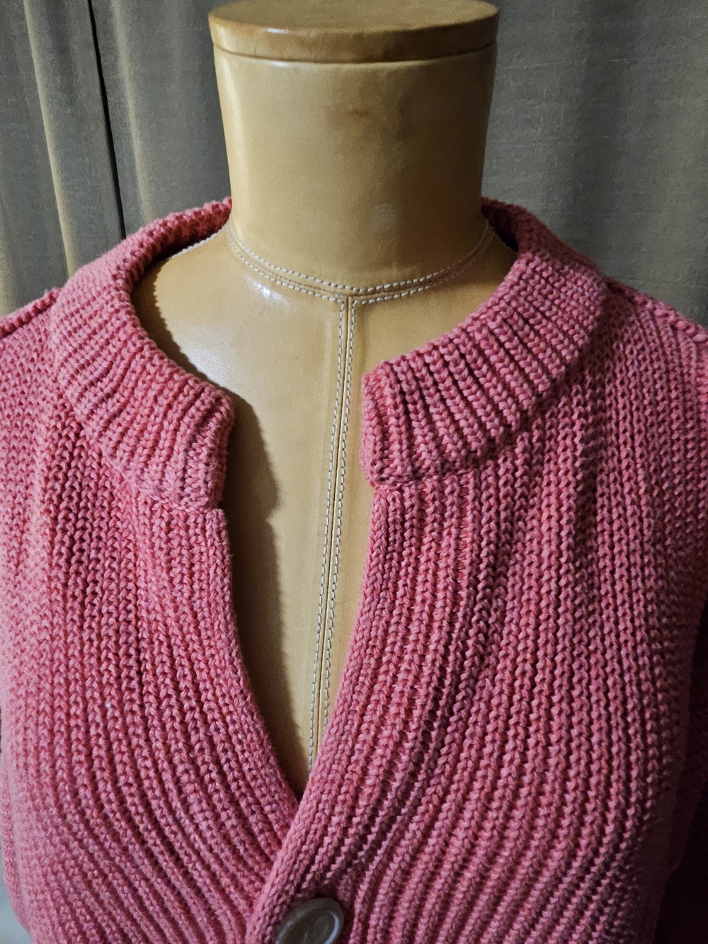 Frank & Eileen Coral Pink Ribbed Button-Front Cardigan - Picture 2 of 8